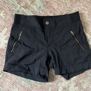 Black athleta shorts